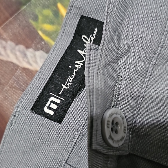 Travis‎ Mathew Gray Shorts Size 40 - Picture 3 of 5